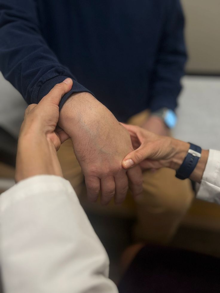 carolina mejia otero, md rheumatologist